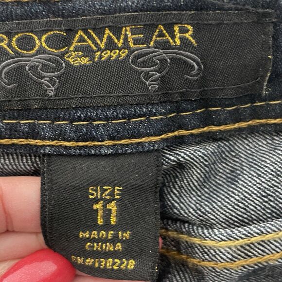 Rocawear Ladies Skimmer Stretch Bermuda Shorts Size 11 NWT - Picture 7 of 9